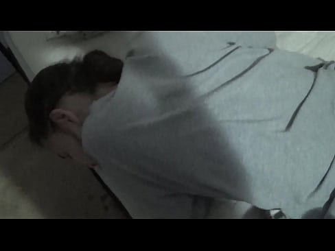 ❤️ Fodeu un amorcito mentres durmía SD ❌ Vídeo de sexo a nós gl.pornpicslove.ru ❌️