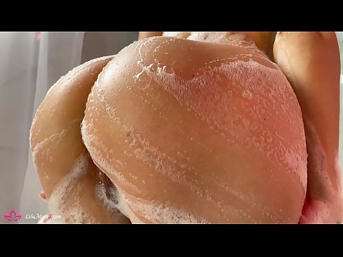 ❤️ Morena masturba o coño cun vibrador ata un orgasmo intenso na ducha ❌ Vídeo de sexo a nós gl.pornpicslove.ru ❌️