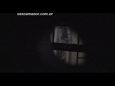 ❤️ Blondie é gravada en segredo por un voyeur do barrio escondido detrás de ladrillos ocos ❌ Vídeo de sexo a nós gl.pornpicslove.ru ❌️